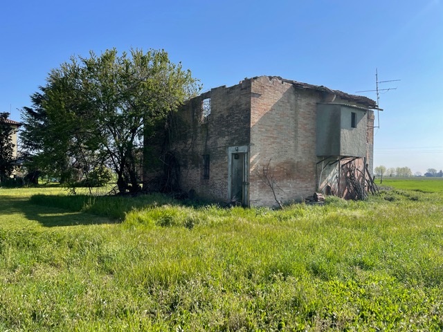 RUSTICO CASALE IN VENDITA Granarolo dell’Emilia