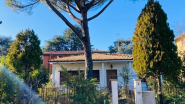 Ponticella villa unifamiliare con giardino privato 380.000